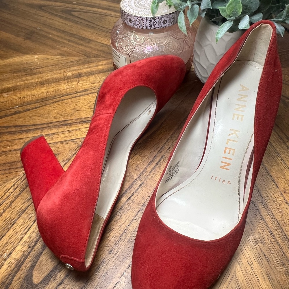 Anne Klein Vibrant Red Suede Heels